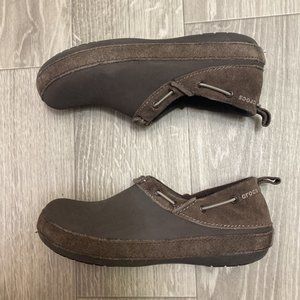 Crocs Surrey Clogs Brown Suede Leather Waterproof Croslite Moccasin Women Sz 8